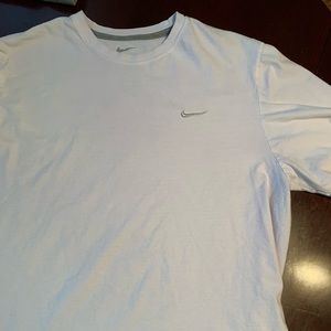 Men’s Nike white t-shirt